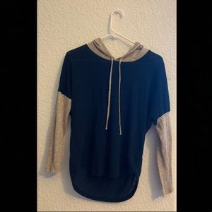 Thin sweatshirt